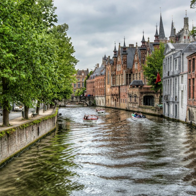 The groenerei canal in bruges belgium